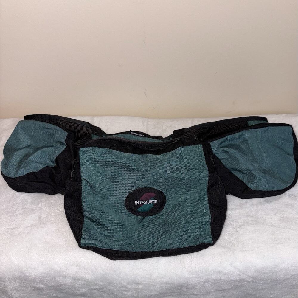 Vintage Camelbak Integrator Hydration Compatible Waist Pack Fanny 3 Zip Pockets